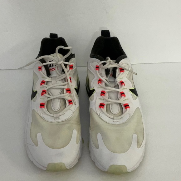 Nike AIR MAX 270 REACT Men’s Athletic Size 10.5 - Picture 2 of 11